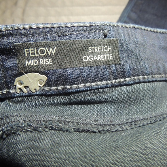 NWT David Bitton Buffalo Dark Wash Cigarette Jeans - Picture 5 of 6